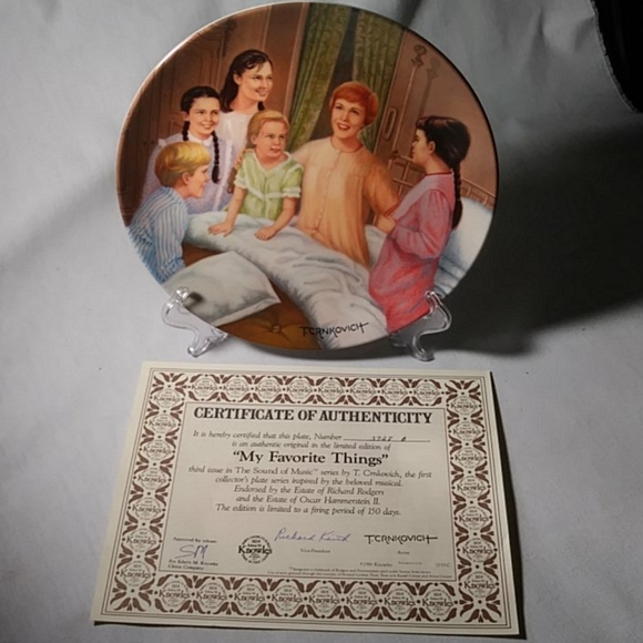 Knowles China "Sound of Music" "My Favorite Things Plate - Picture 4 of 11